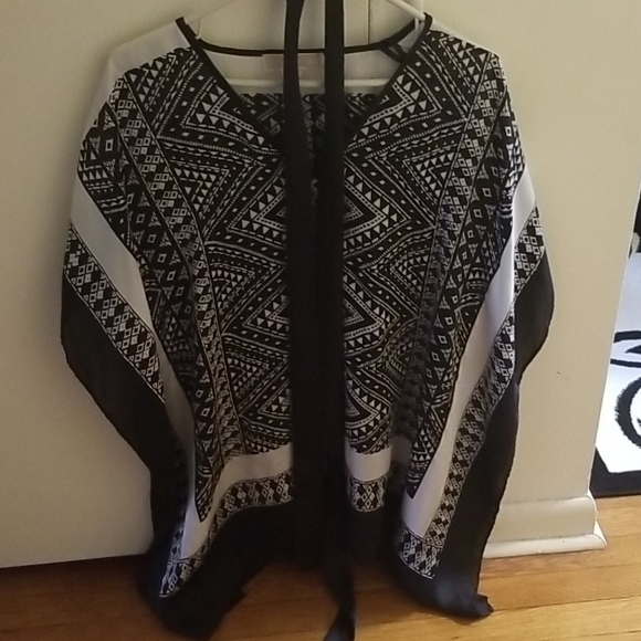 Michael Kors Women's top - Picture 3 of 5